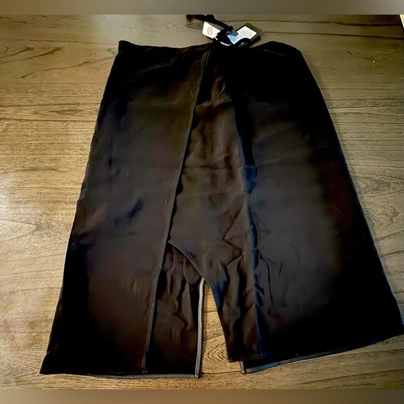 Women’s black long skirt. Slit in the front and back. - Picture 1 of 1